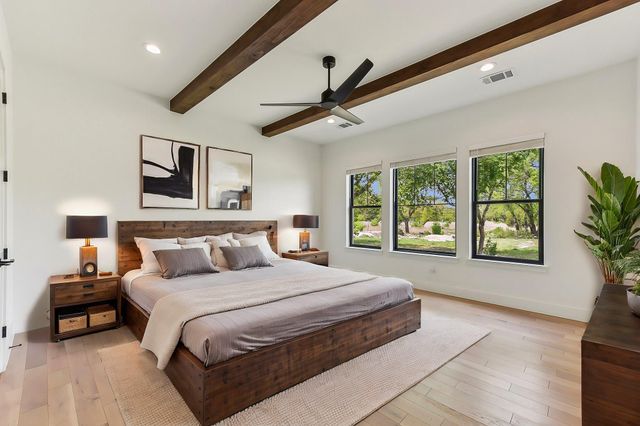 116 Tranquility Trails DR, Spicewood, TX 78669