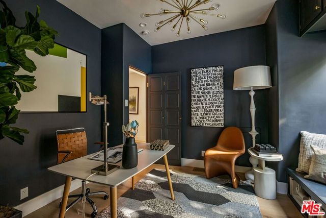 3225 Oakshire Drive, Los Angeles, CA 90068