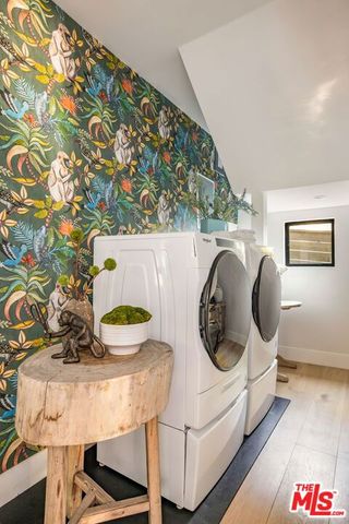 3225 Oakshire Drive, Los Angeles, CA 90068