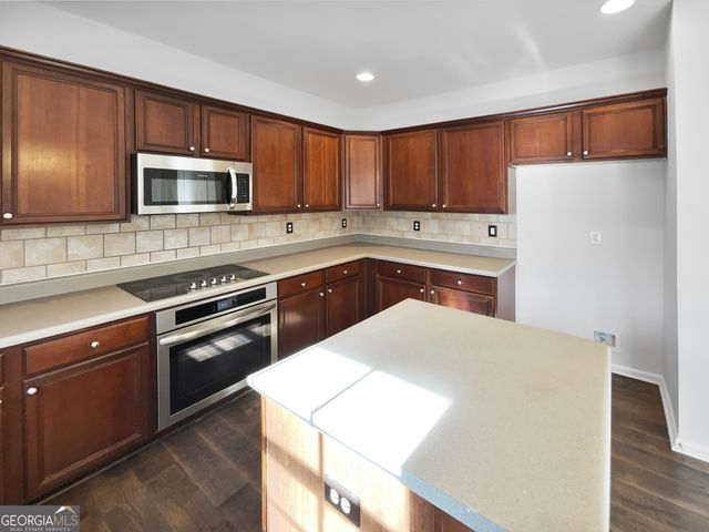 832 Brampton Way, Locust Grove, GA 30248