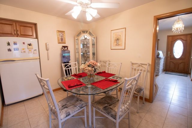 8662 N Merrill Street, Niles, IL 60714