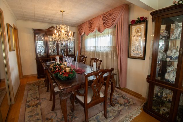 8662 N Merrill Street, Niles, IL 60714