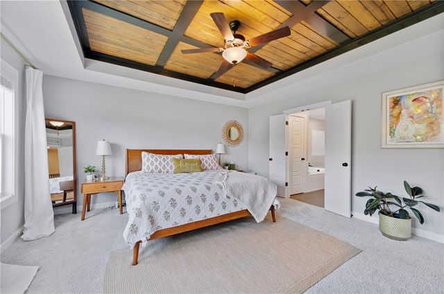 1505 SW Georgetown Drive, Lee's Summit, MO 64082