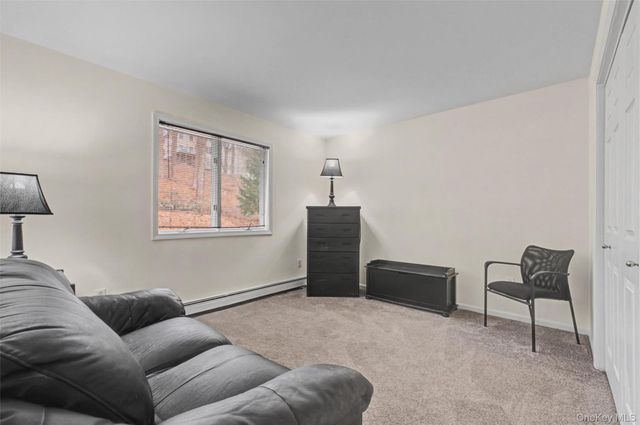 27 Narcissus Drive, Mahopac, NY 10541