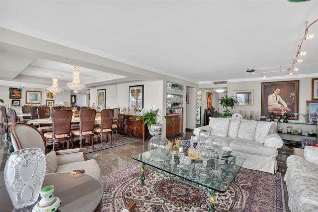 1717 N Bayshore Dr A-2451, Miami, FL 33132