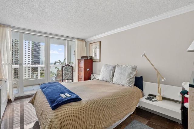 1717 N Bayshore Dr A-2451, Miami, FL 33132