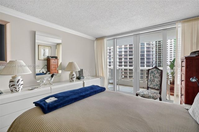 1717 N Bayshore Dr A-2451, Miami, FL 33132