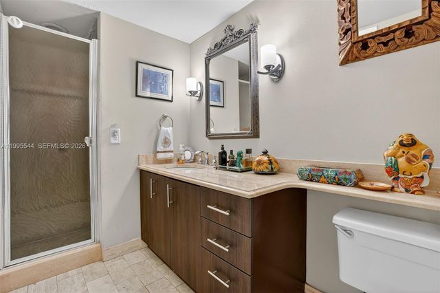 1717 N Bayshore Dr A-2451, Miami, FL 33132