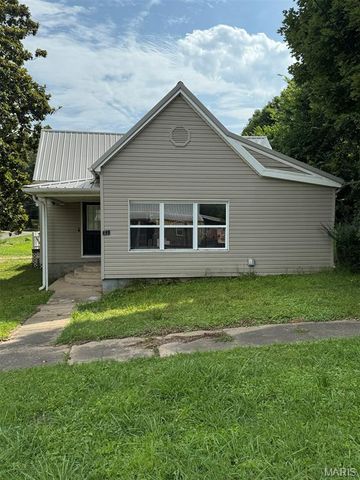 514 W Harbin Avenue, Puxico, MO 63960