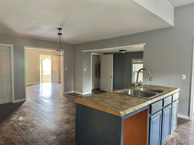 514 W Harbin Avenue, Puxico, MO 63960