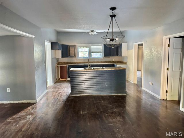 514 W Harbin Avenue, Puxico, MO 63960