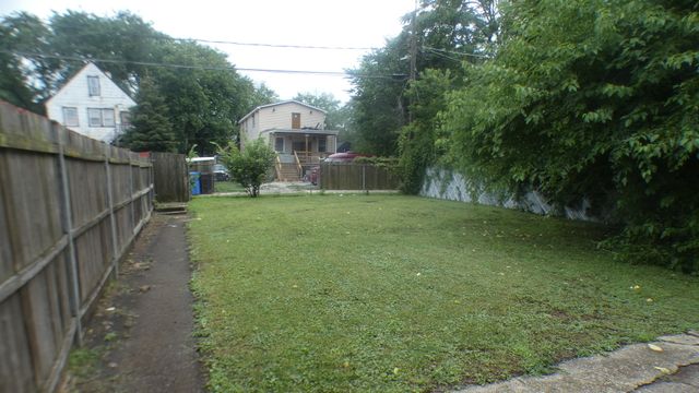 2047 W 67th Place, Chicago, IL 60636