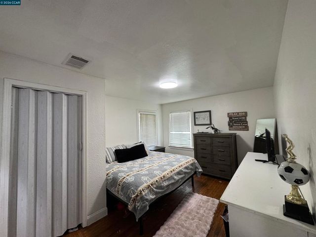 343 B W Williams Dr, Vallejo, CA 94590