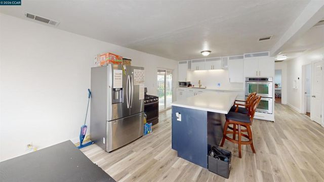 343 B W Williams Dr, Vallejo, CA 94590