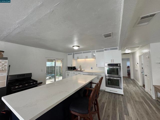 343 B W Williams Dr, Vallejo, CA 94590