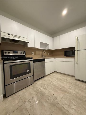 8261 SW 128th St 205, Pinecrest, FL 33156