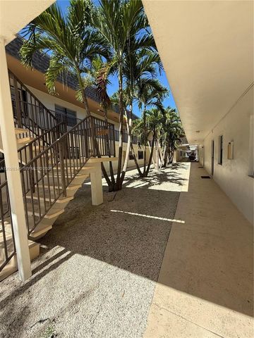 8261 SW 128th St 205, Pinecrest, FL 33156
