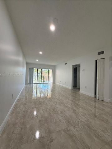8261 SW 128th St 205, Pinecrest, FL 33156
