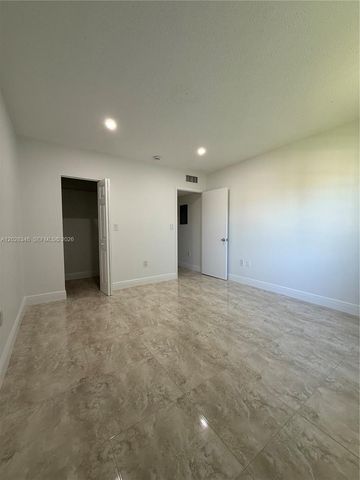 8261 SW 128th St 205, Pinecrest, FL 33156