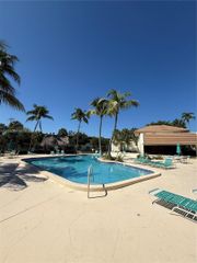 8261 SW 128th St 205, Pinecrest, FL 33156