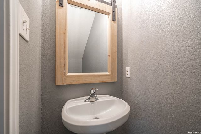 12310 Siragusa, San Antonio, TX 78252