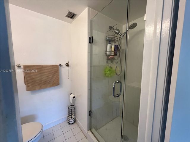 6886 N Kendall Drive D407, Pinecrest, FL 33156