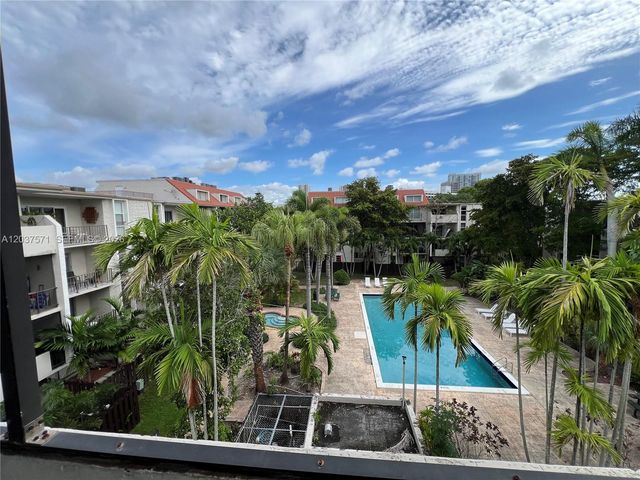 6886 N Kendall Drive D407, Pinecrest, FL 33156