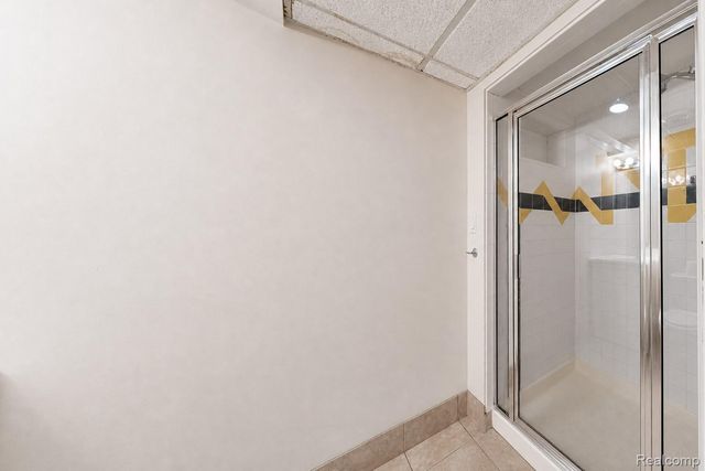 29501 Brown Court, Garden City, MI 48135