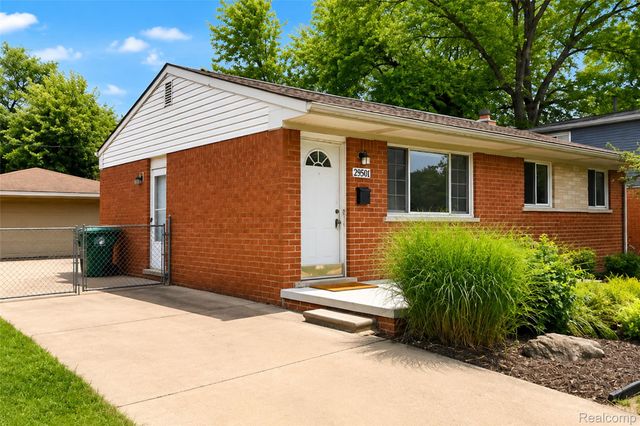 29501 Brown Court, Garden City, MI 48135