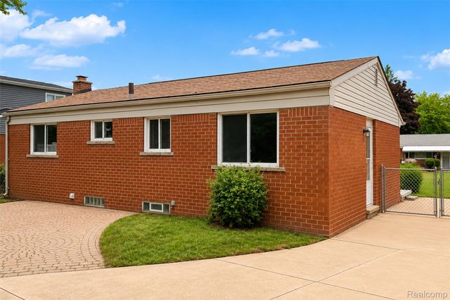 29501 Brown Court, Garden City, MI 48135