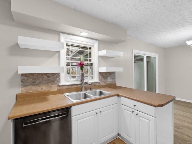 1701 N Thomas Avenue, Evansville, IN 47711