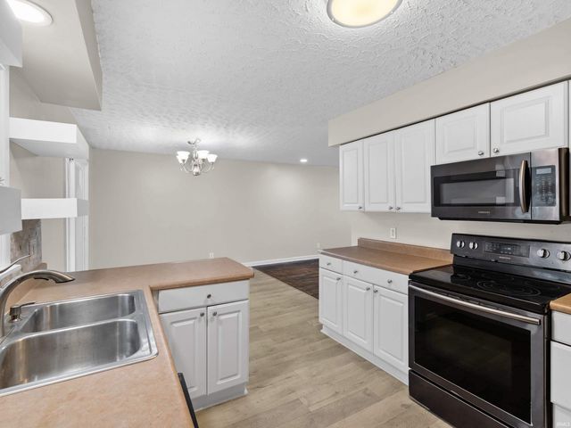 1701 N Thomas Avenue, Evansville, IN 47711