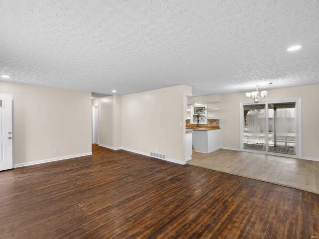 1701 N Thomas Avenue, Evansville, IN 47711