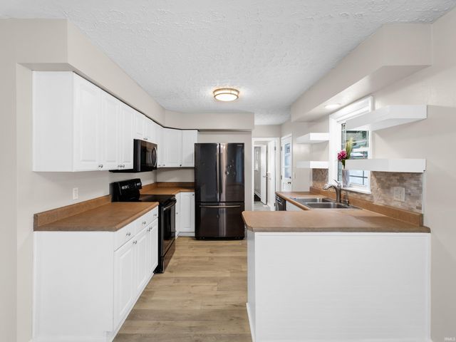 1701 N Thomas Avenue, Evansville, IN 47711