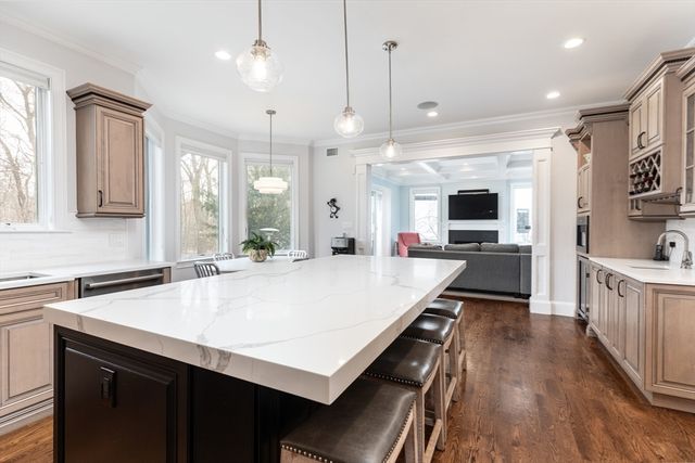 119 Harwich Rd, Newton, MA 02467