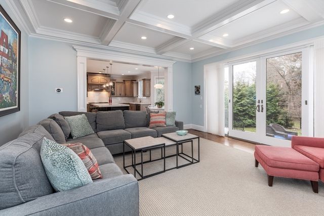 119 Harwich Rd, Newton, MA 02467