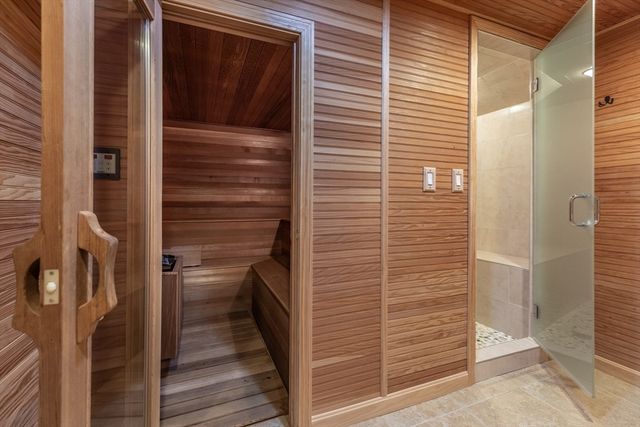 119 Harwich Rd, Newton, MA 02467