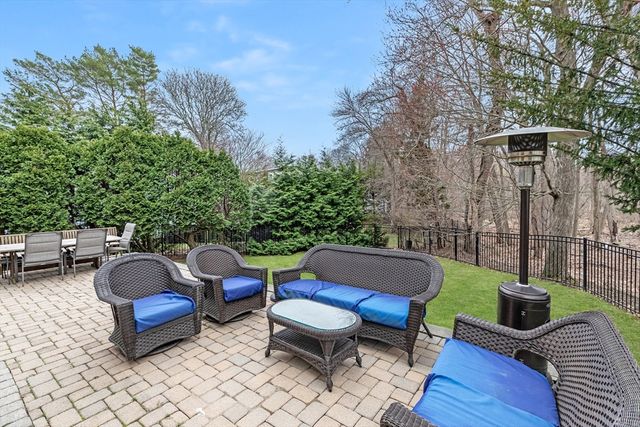 119 Harwich Rd, Newton, MA 02467