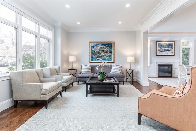 119 Harwich Rd, Newton, MA 02467