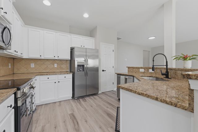 691 Silver Moss Drive, Moncks Corner, SC 29461