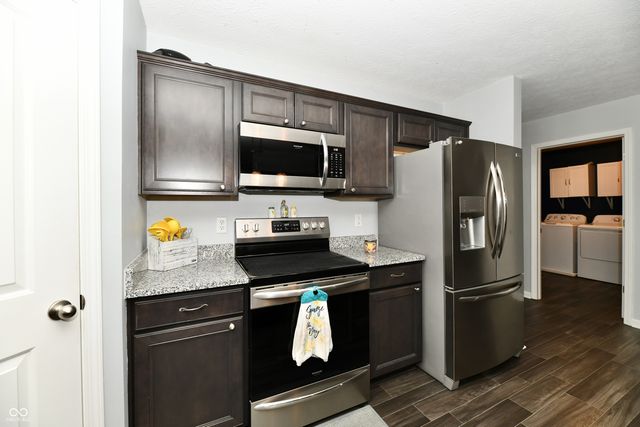 1364 Lexington Trail, Greenfield, IN 46140