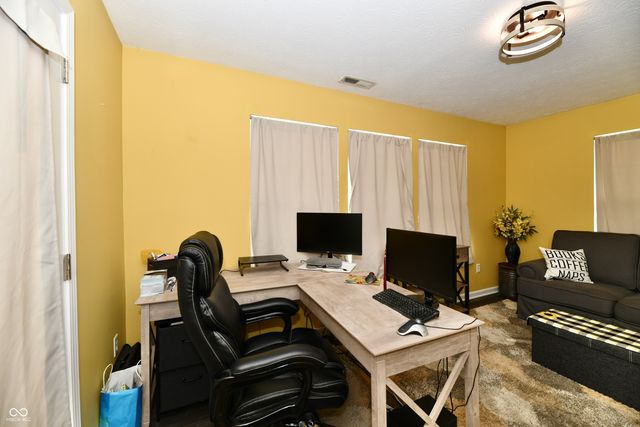 1364 Lexington Trail, Greenfield, IN 46140