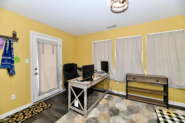 1364 Lexington Trail, Greenfield, IN 46140