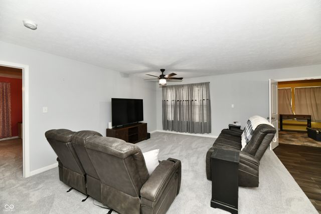 1364 Lexington Trail, Greenfield, IN 46140