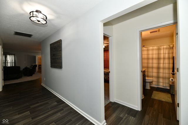 1364 Lexington Trail, Greenfield, IN 46140