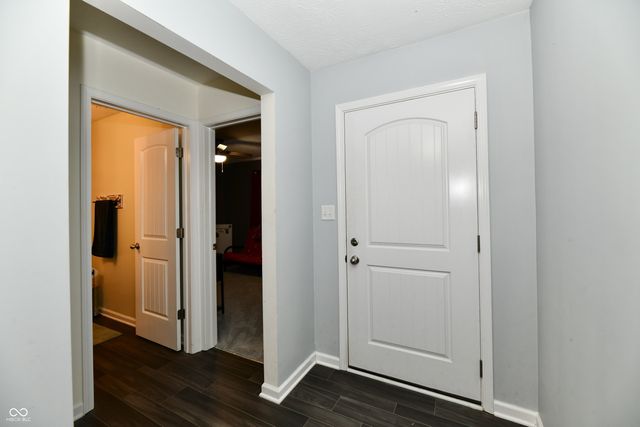 1364 Lexington Trail, Greenfield, IN 46140