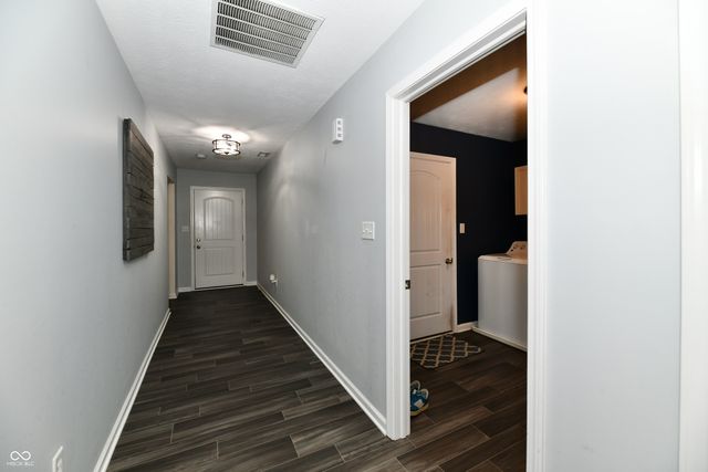 1364 Lexington Trail, Greenfield, IN 46140