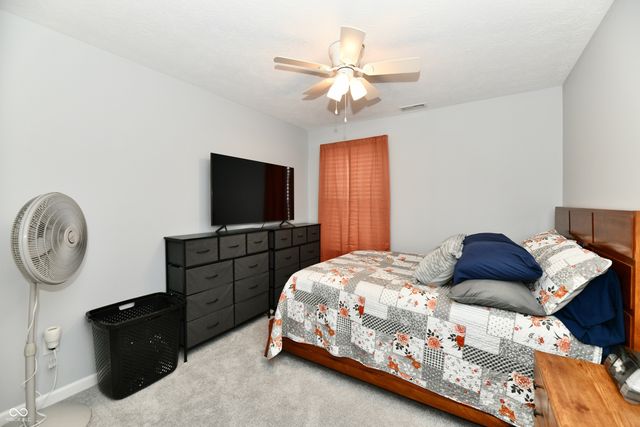 1364 Lexington Trail, Greenfield, IN 46140