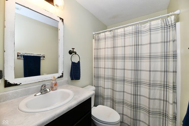 1364 Lexington Trail, Greenfield, IN 46140