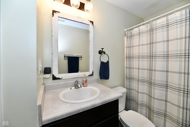 1364 Lexington Trail, Greenfield, IN 46140